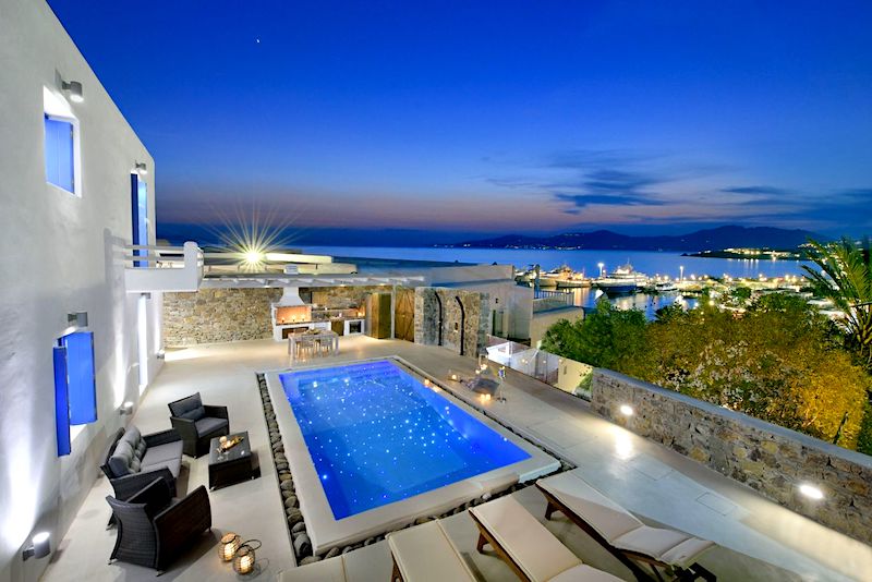 Dreaming of Luxury Holidays in a Private Villa? Go to Greece