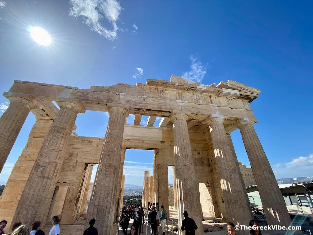 Visiting Greece? The Top Things to Know