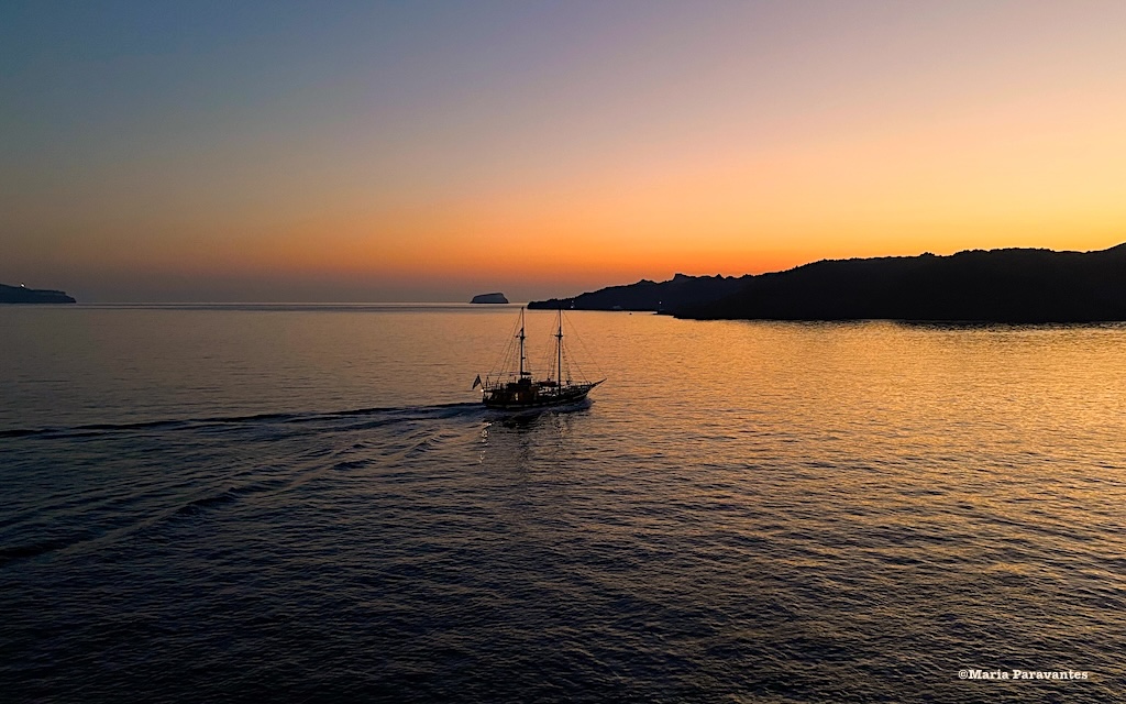 Best Greek Island Hopping Cruises & Insider Tips